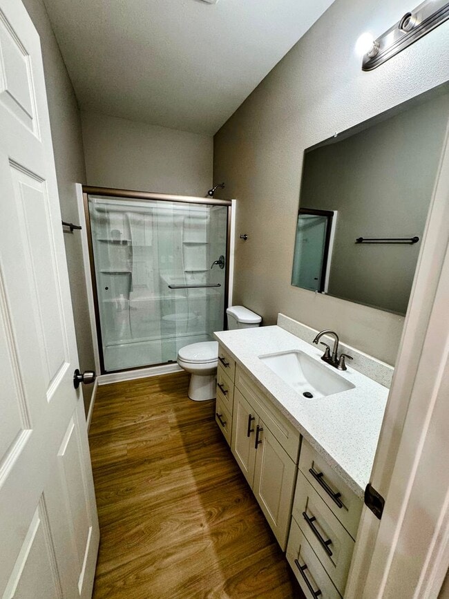 Building Photo - 16116 Mistletoe Ln