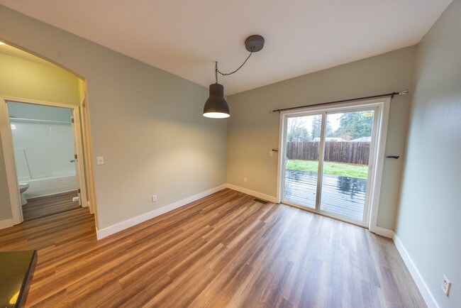 Foto del edificio - Three bedr. one level home in Washougal - Fenced yard