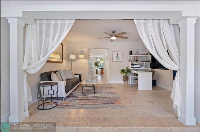 Foto del edificio - 1015 SW 20th St