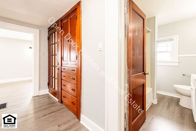 Foto del edificio - 2005 Bayer Ave