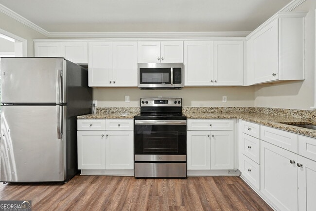 Building Photo - 2493 Miriam Ln