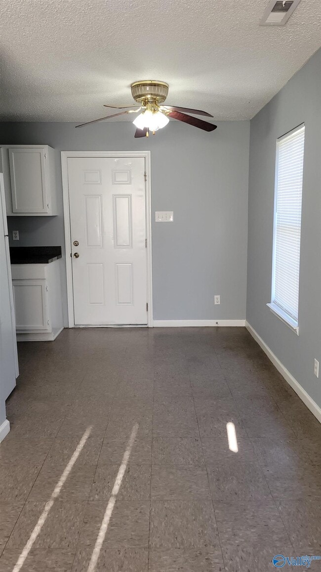 Building Photo - 6117 Melrose Rd NW