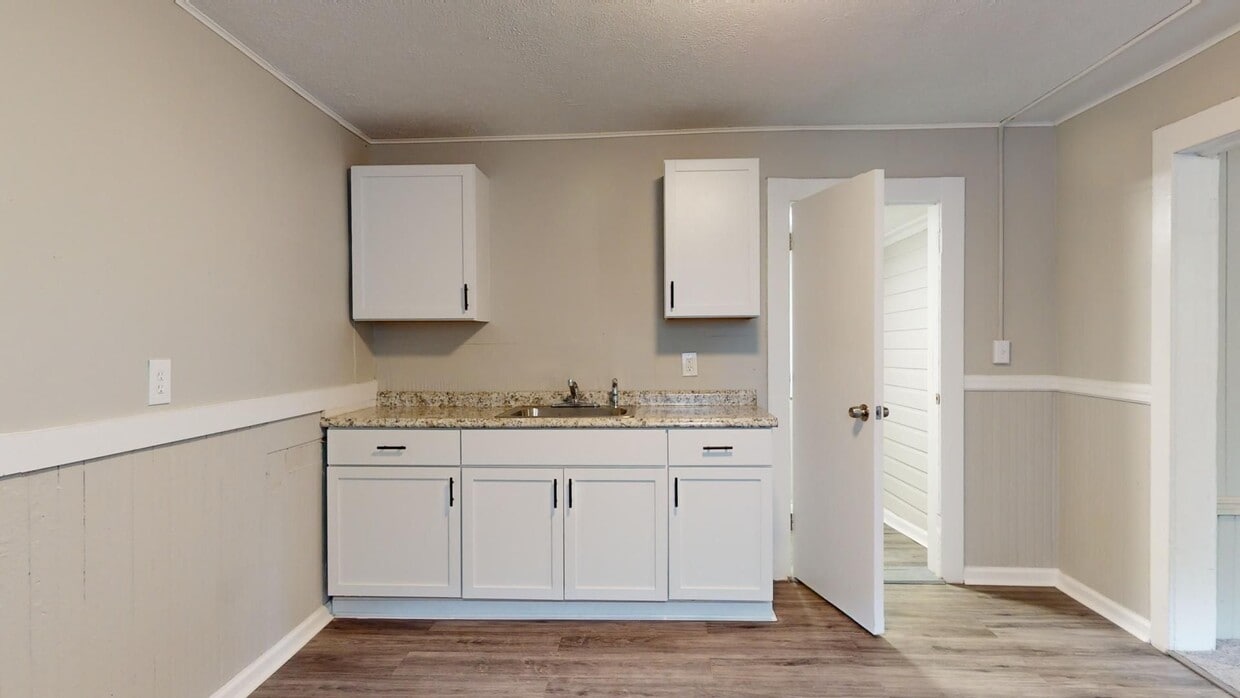 Primary Photo - Cudell neighborhood - 2 bedroom/1 bathroom...