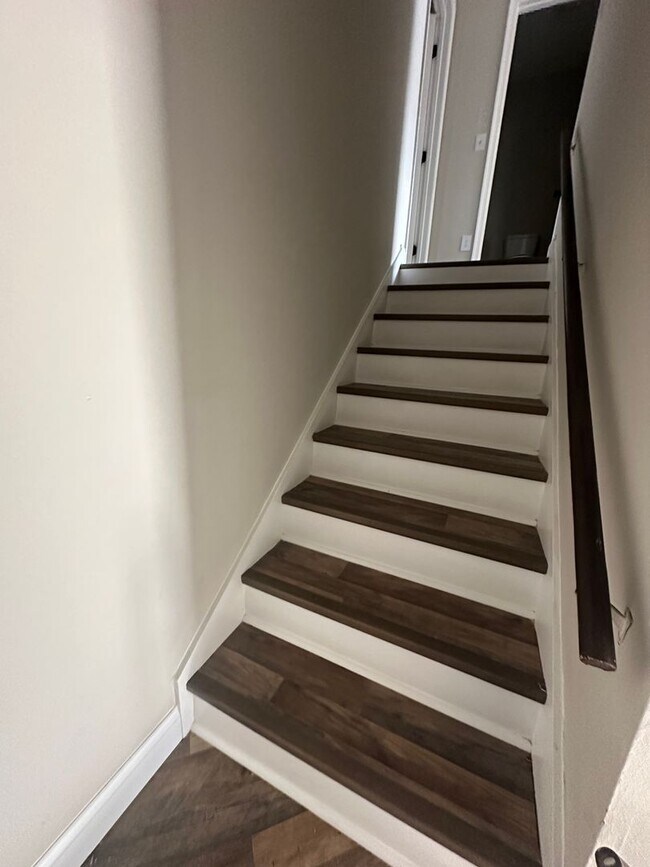 Foto del edificio - 3 Bed Large Townhome in West Ashley!