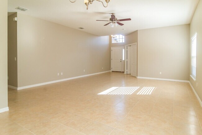 Building Photo - 322 Fieldstream W Blvd