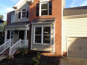 Building Photo - 163 Lonetree Dr