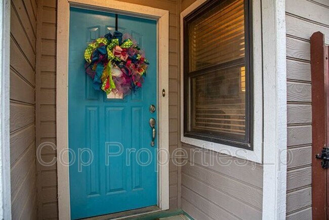 Photo - 16807 Cedar Tree Way House