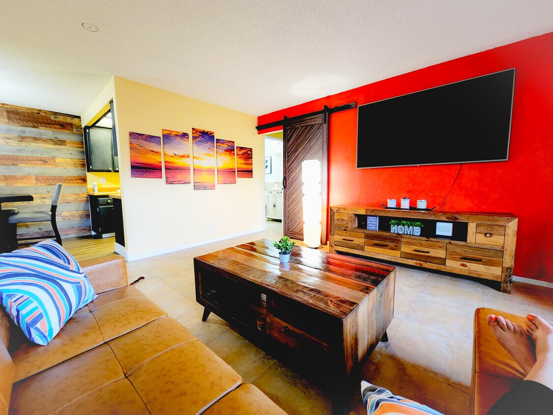 Foto principal - 20531 S Vermont Ave