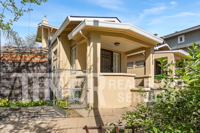 Building Photo - 2133 Marshall Way