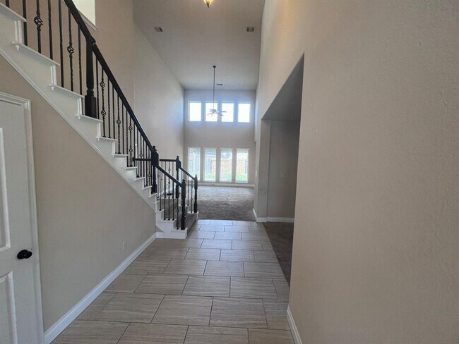 Building Photo - 1202 Watercrest Park Ln
