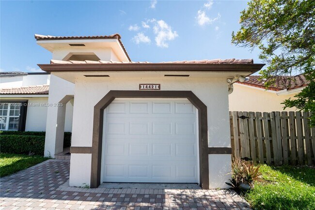 Foto del edificio - 14421 SW 114th St