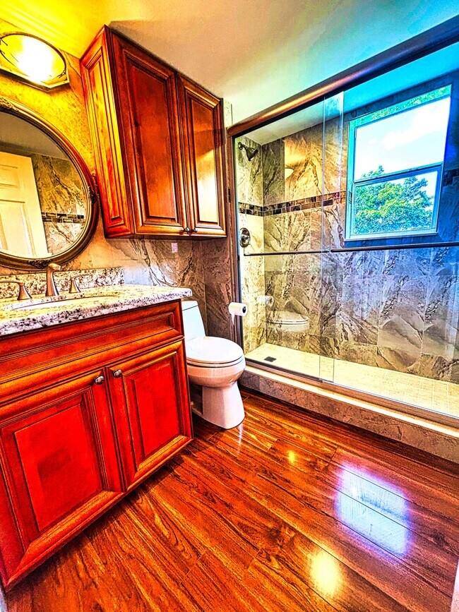 Foto del edificio - 14623 Bonaire Blvd