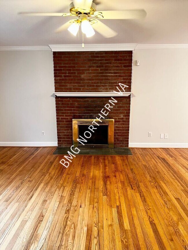 Foto del edificio - 832 Leigh Mill Rd