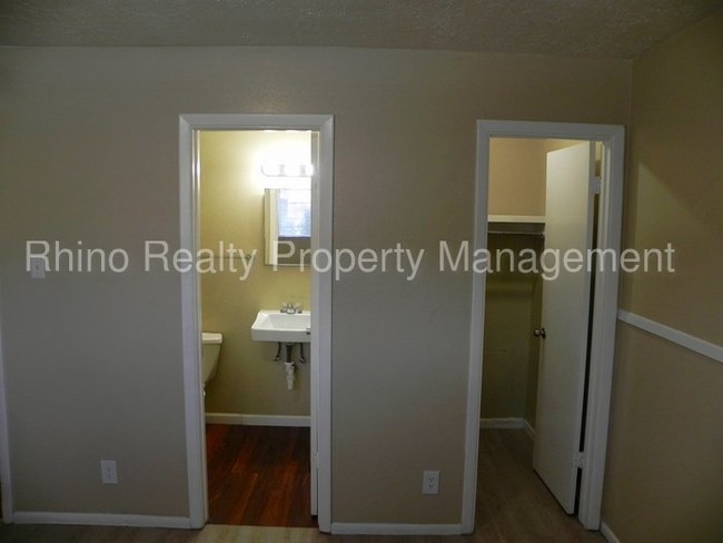 Foto del edificio - 2 Bedroom, 1.5 Bathroom Available!