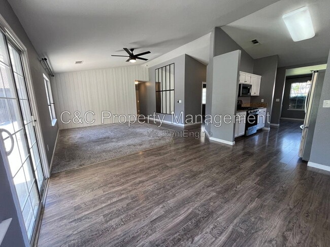 Building Photo - 1408 Fairway Dr