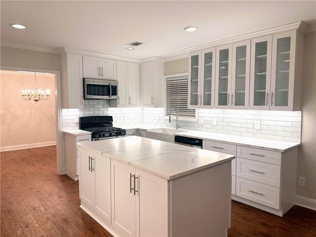 Building Photo - 10070 Lauren Hall Ct