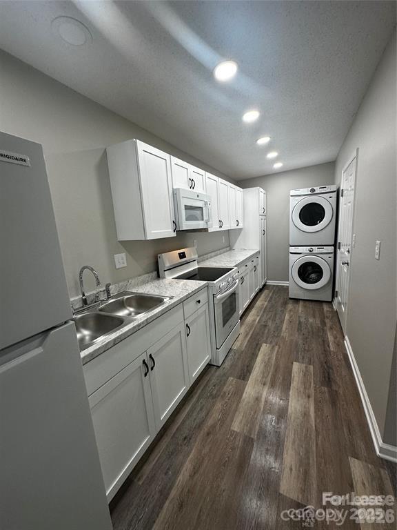 Foto del edificio - 39 Hawkins Rd