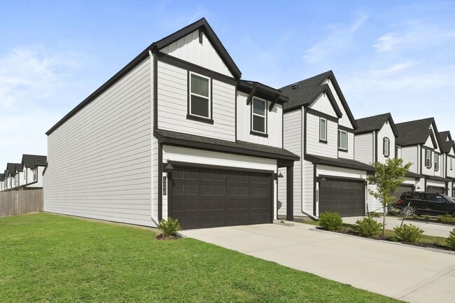 Building Photo - Upgraded Corner-Lot Gem in Prime Location