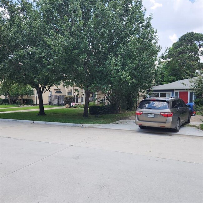 Foto del edificio - 4638 Cedar St