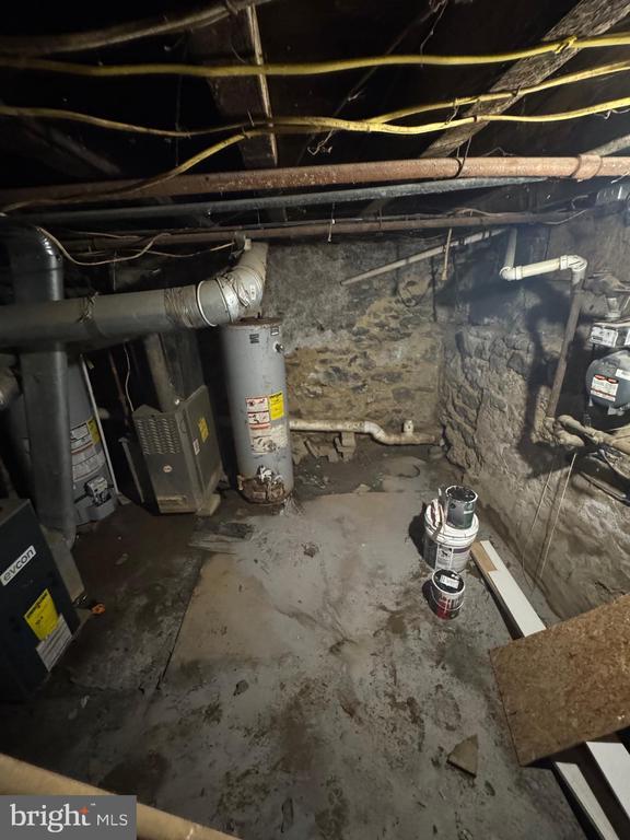 Building Photo - 336 N Gross St