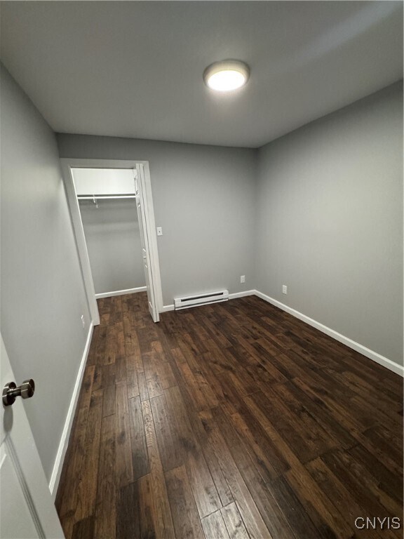 Foto del edificio - 121 E Main St