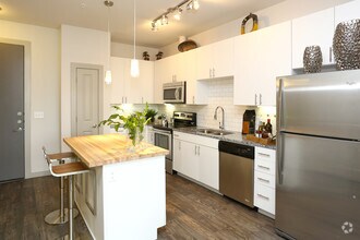 Building Photo - Corazon