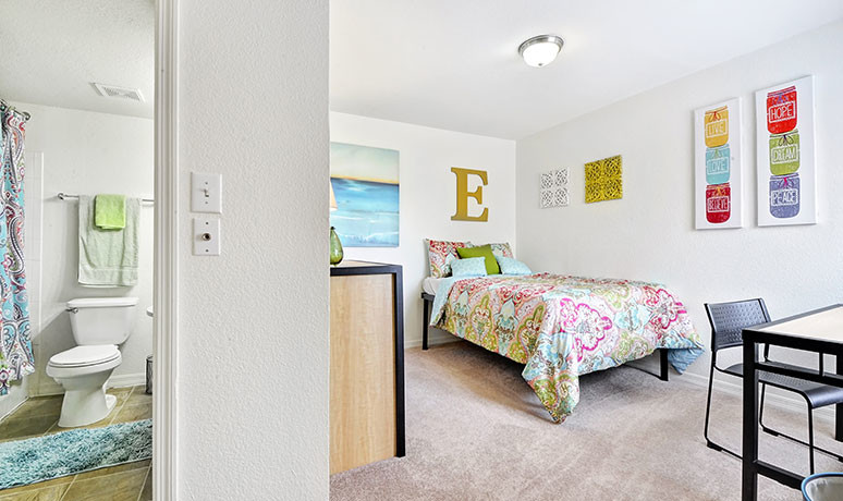 Foto principal - 1721 Melrose Village Cir