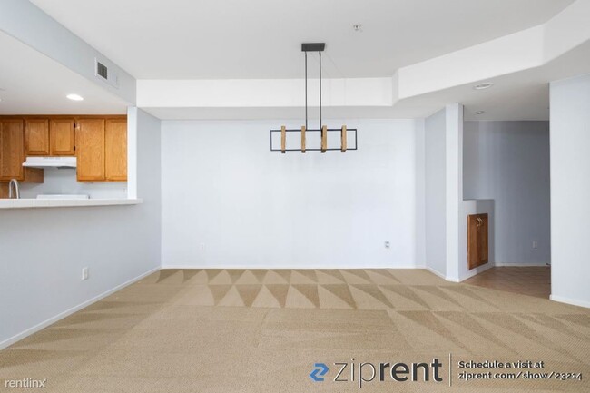 Building Photo - 3 br, 2 bath Townhome - 1853 Rue Bienville...