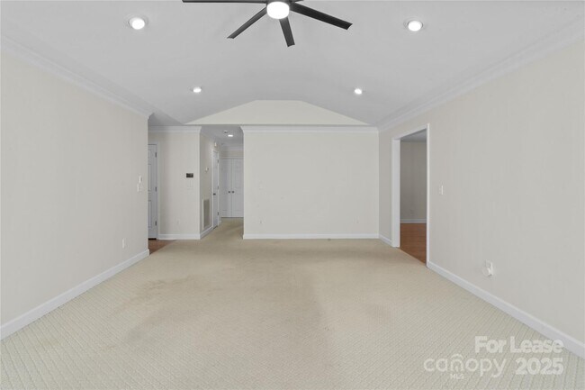Building Photo - 1207 Overhill Rd