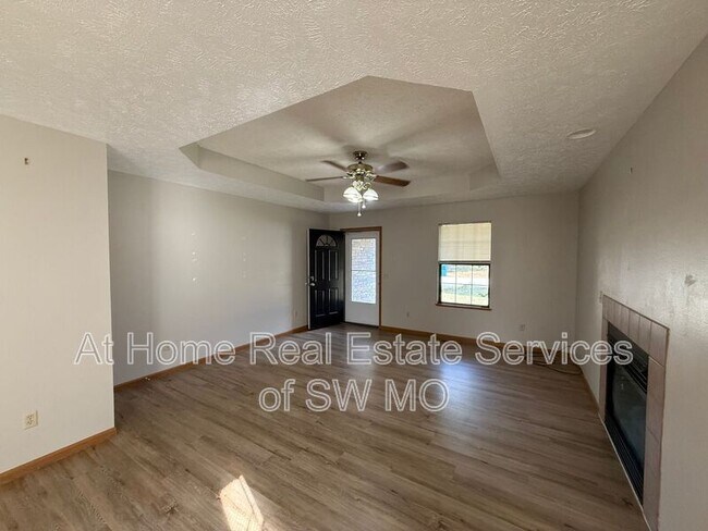 Foto del edificio - 506 W Warren Ave