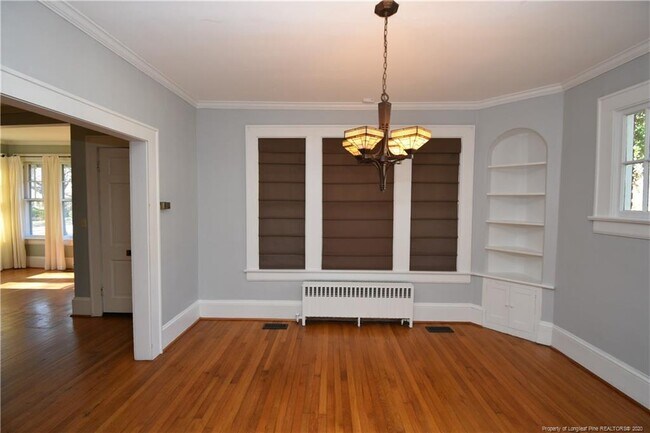 Building Photo - 509 Sunset Dr