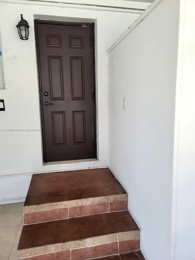 Foto del edificio - 6630 NW 29th Ave