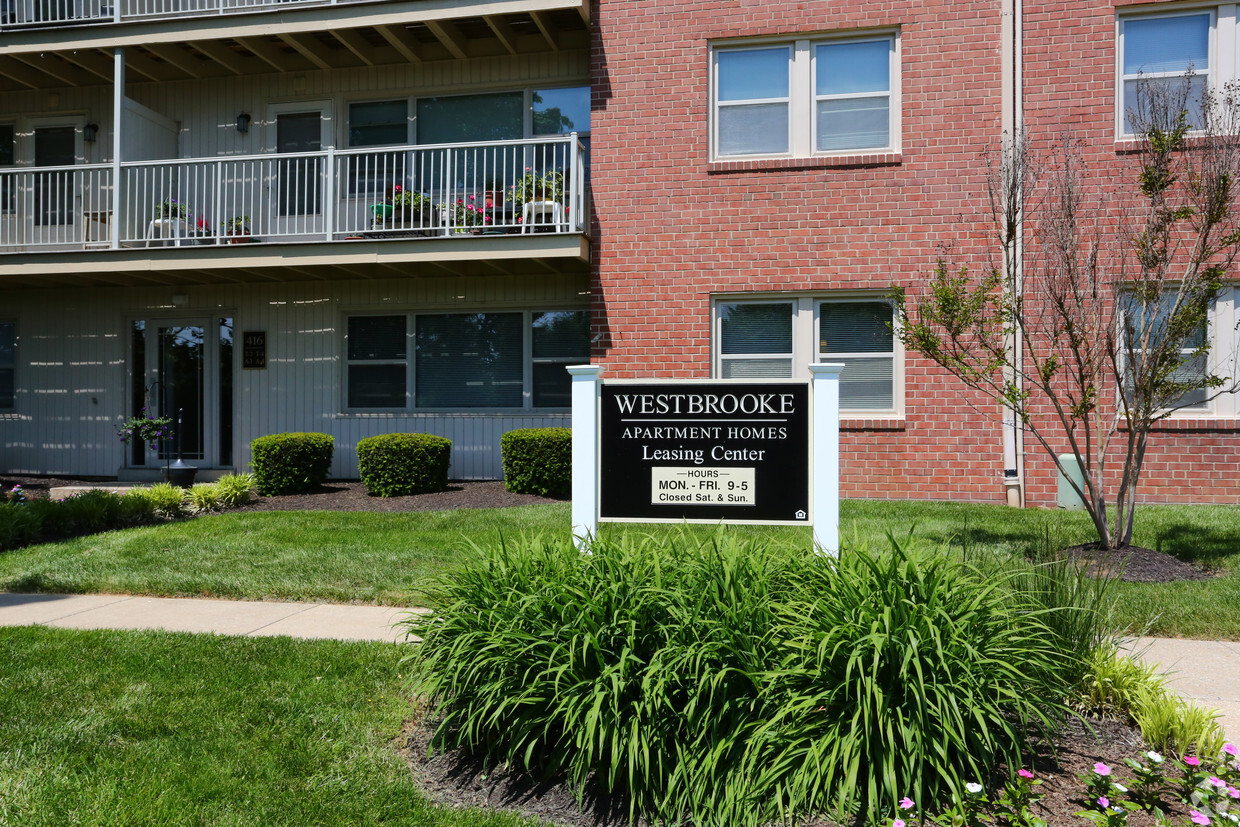 Primary Photo - Westbrooke Apartments