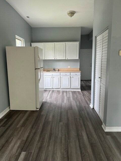 Foto del edificio - 928 N Lawndale Ave