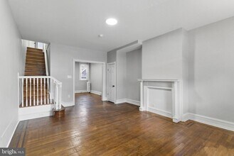 Building Photo - 6433 Vine St Building Photo - 6433 Vine St