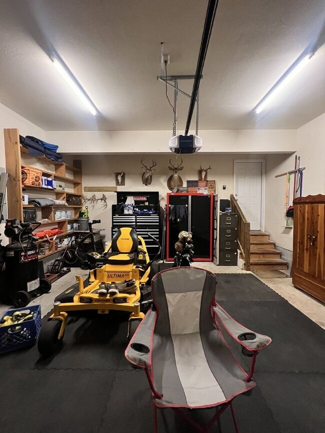 Photo - 7475 British Rd House