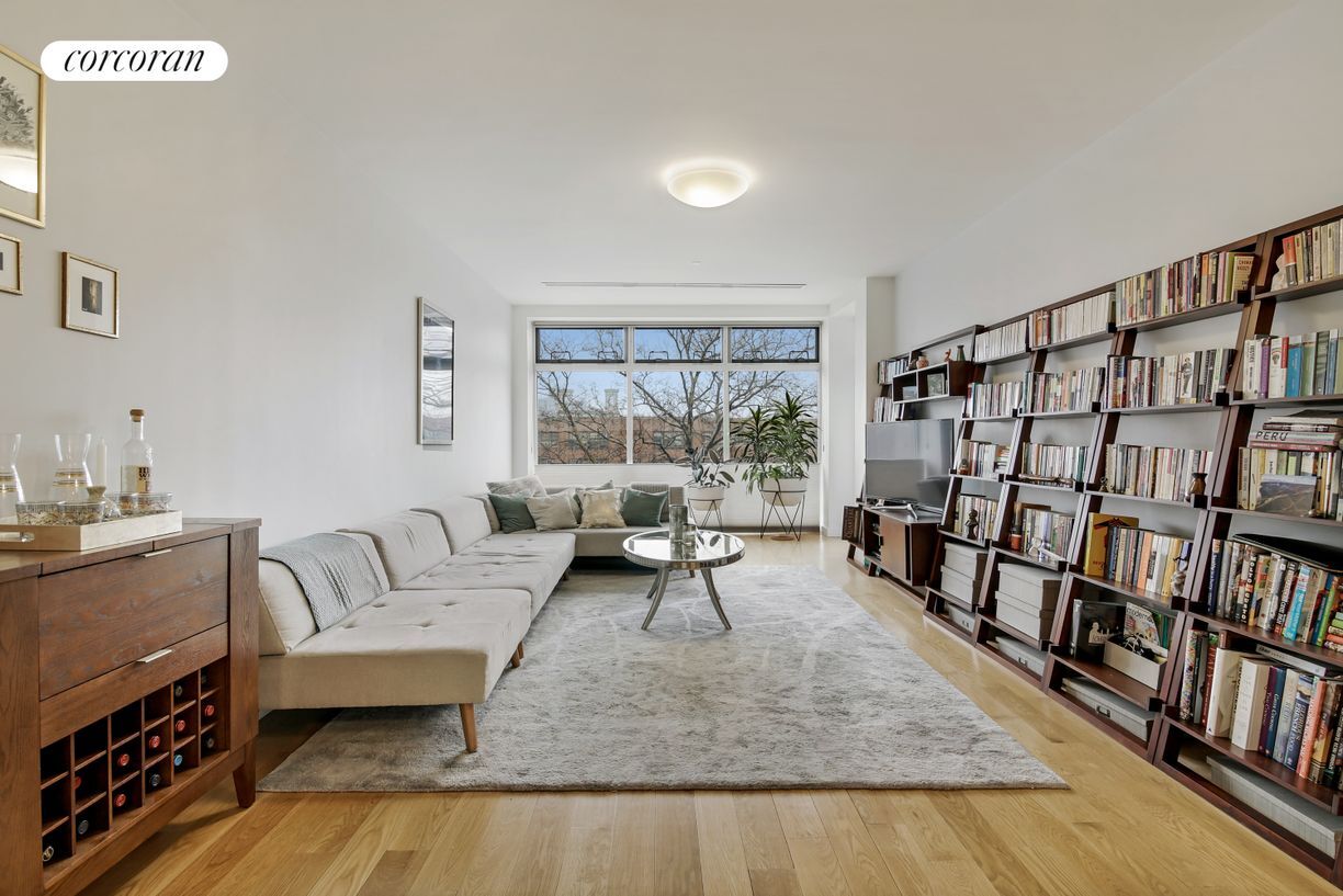 Foto principal - 272 St Marks Ave