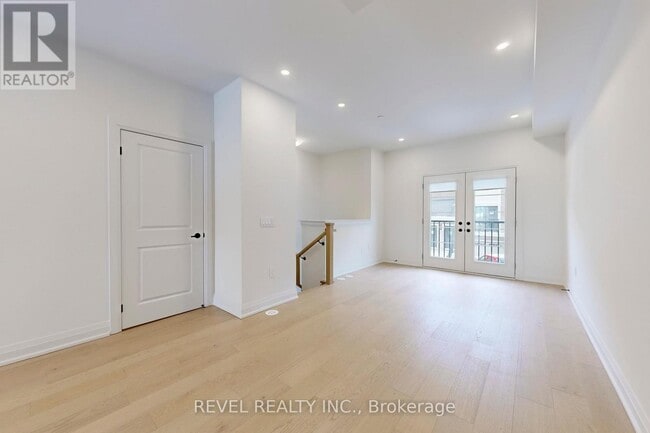 Building Photo - 18 Marret Ln