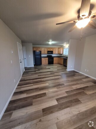 Building Photo - 436 Shade Tree Ln