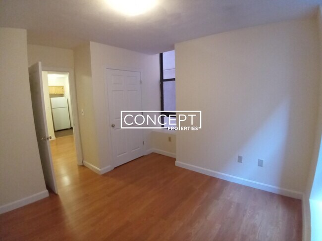 Building Photo - 81 Essex St