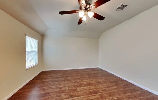 Building Photo - 12623 Mountain Daisy Rd