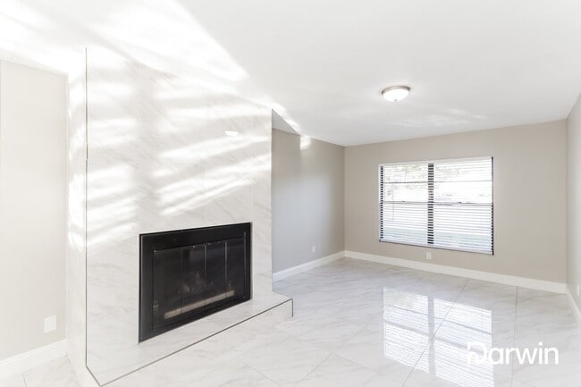 Building Photo - 1443 Windjammer Loop, Lutz, FL 33559