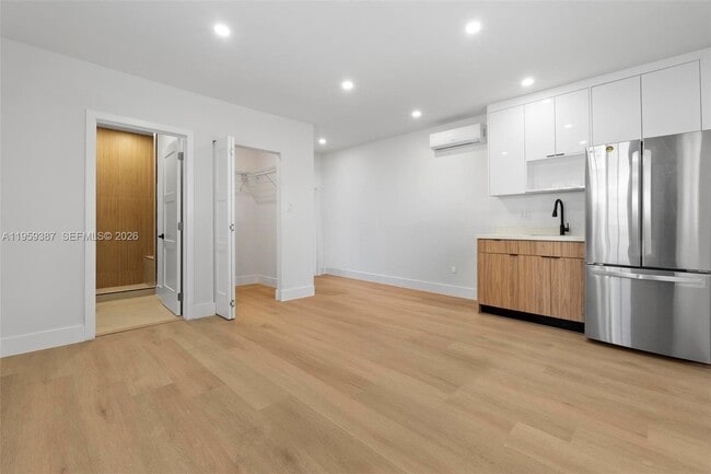 Foto del edificio - 1060 Pasco Jose De La Luz Y Caballero Ct