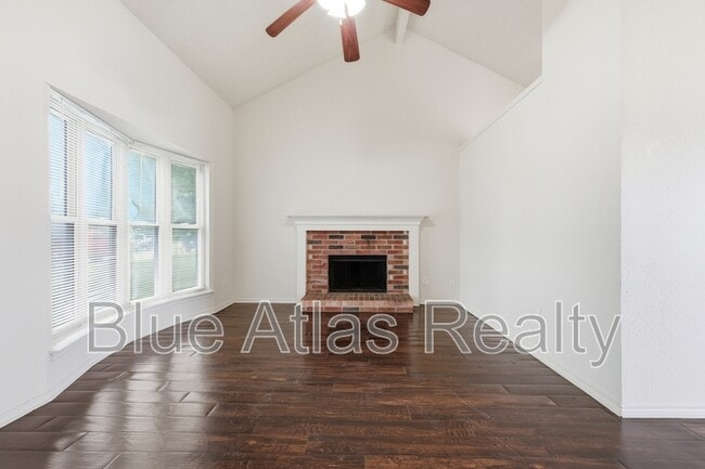 Building Photo - 1612 Hunterwood Dr