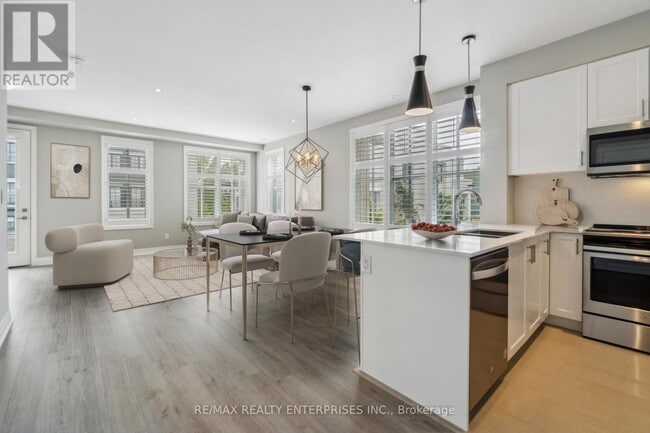 Photo du bâtiment - 657 Cricklewood Dr.