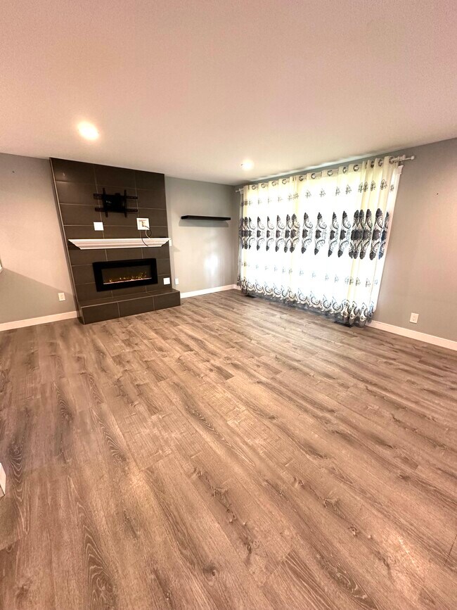 Foto del edificio - 714 N 179th St