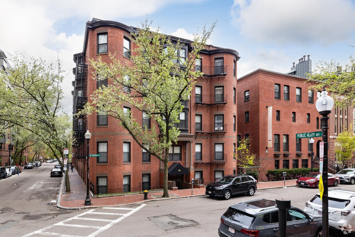 Primary - 38-40 Saint Botolph St