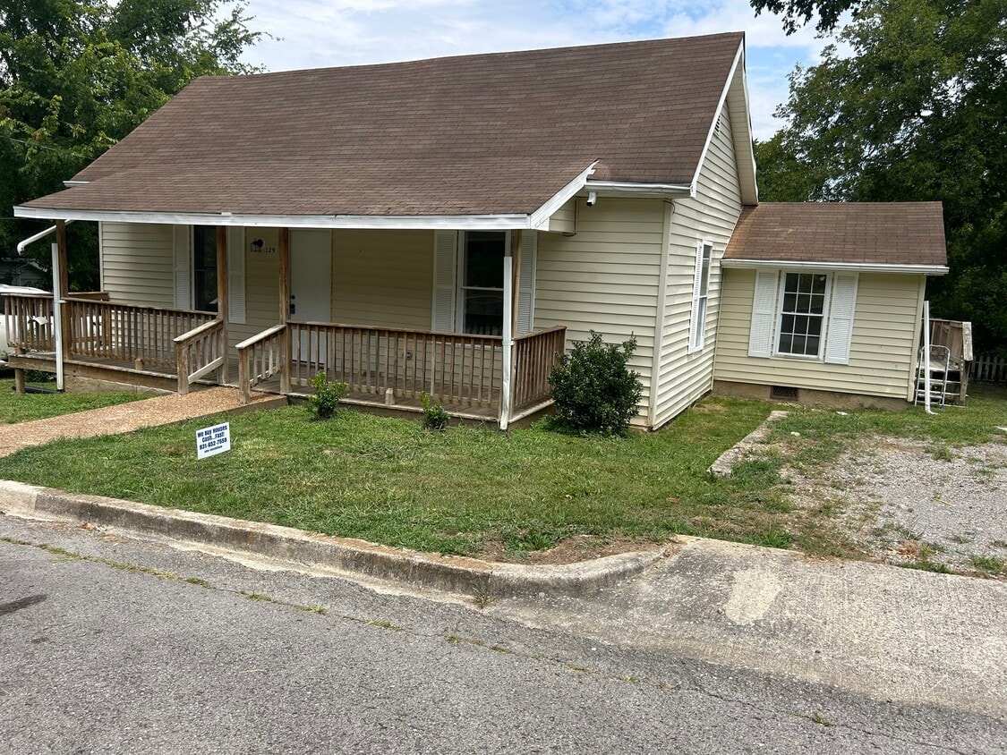 Foto principal - 129 Brookside Dr