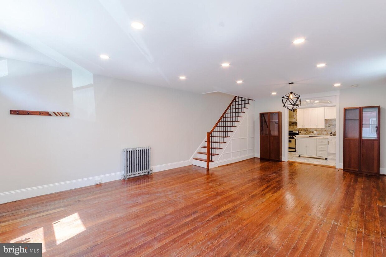 401 Watkins St, Philadelphia, PA 19148 Townhouse for Rent in Philadelphia, PA