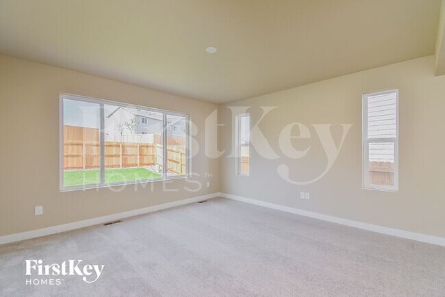 Building Photo - 10345 Luneth Dr